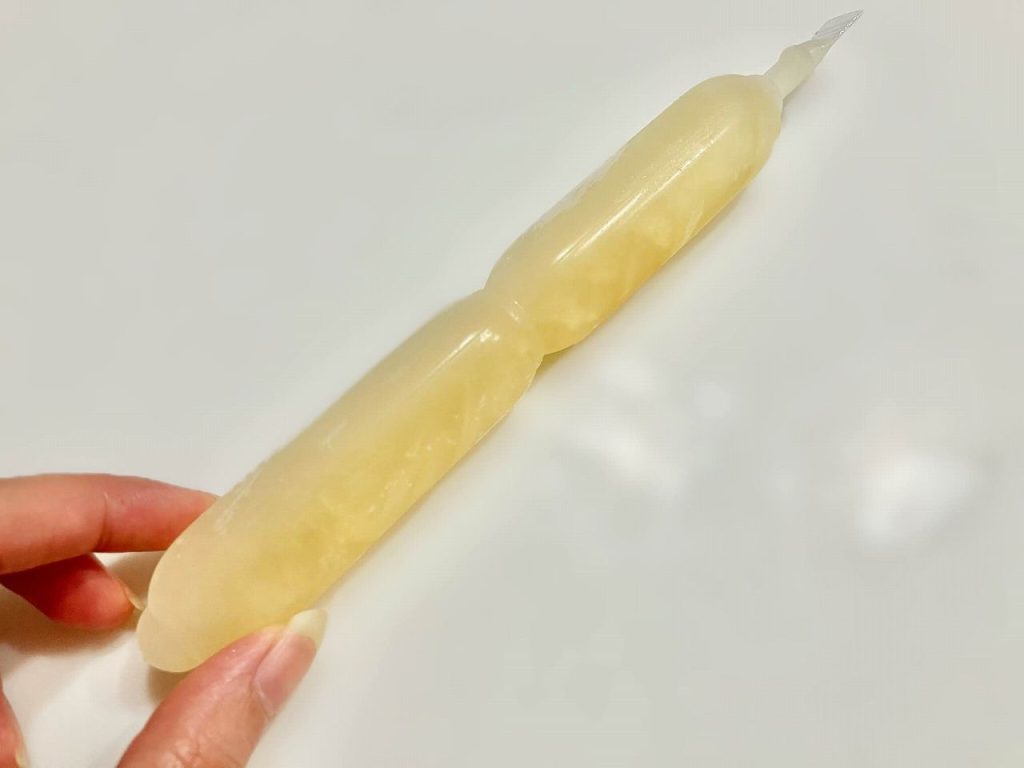 凍らせた果実でちゅーちゅー　りんご